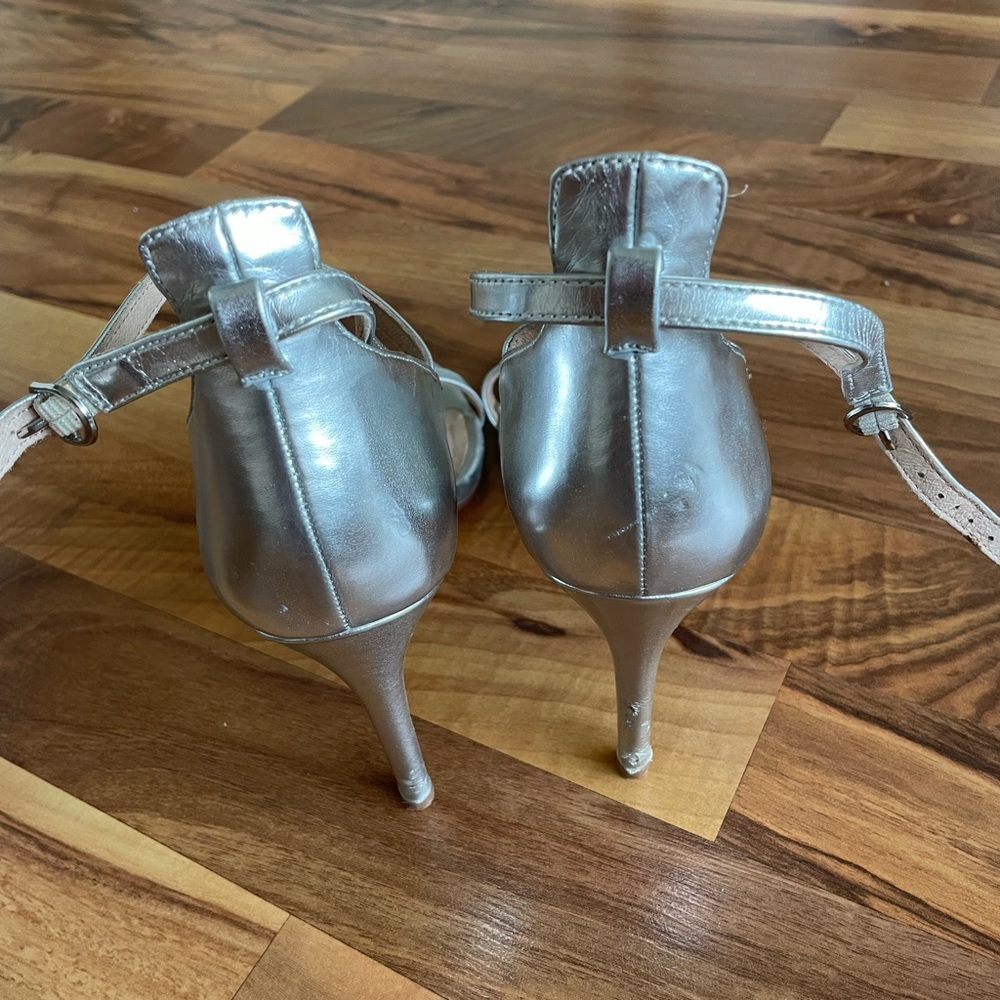 Silver Chinese Laundry Heels! - Picture 3 of 3